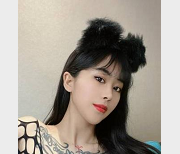 onlyfans微密圈女神《张贺玉》直播回放