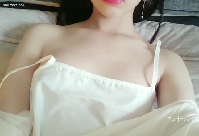 twitter可爱萌妹《白桃露露》完整版资源