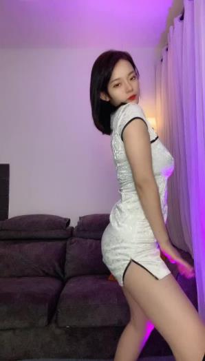 超人气顶流主播拥粉百万极品本土美女《你的小李老师》猫和老鼠