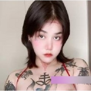 某推纹身小狗狗-超反差itsmukkk_