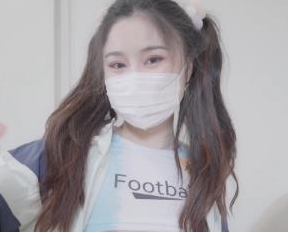 JVID女神《nana_taipei》最新作品，惹老公生气智能化身足球宝贝来讨好老公
