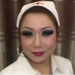 秀人网-妩媚美熟女，顶级浓妆护士姐姐，亲身用嘴检查你的身体