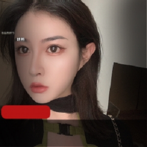 Twitter丰神绰约辣妹（TS妍熙）顶级白嫩玉足