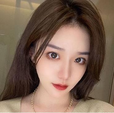 揭秘神颜与完美身材的网红秘籍！