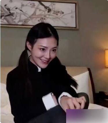 依依的写真作品：PANS大美女展示