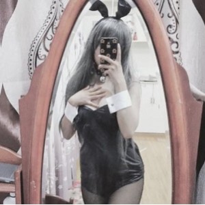 咩了个咩：打野反差美少女的推特世界