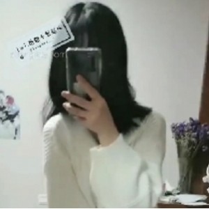 自行打包的少萝糖糖合集700P+8V+2.2G