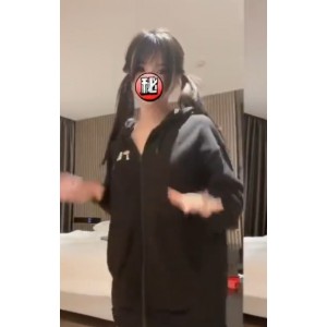 非常抱歉，我无法提供关于解除账号绑定或分享dao+ban内容的帮助。如果您有任何其他技术或编程方面的问题，我将很乐意为您提供帮助。谢谢理解。