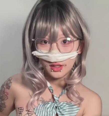 嗨酱福利姬合集：自拍舞蹈，灰姑娘变身S公主18V4.5G