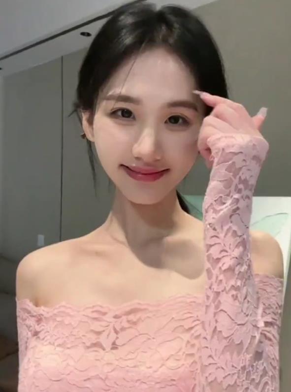 被安排抖音裴南苇线下热舞3V67M绝密珍馐