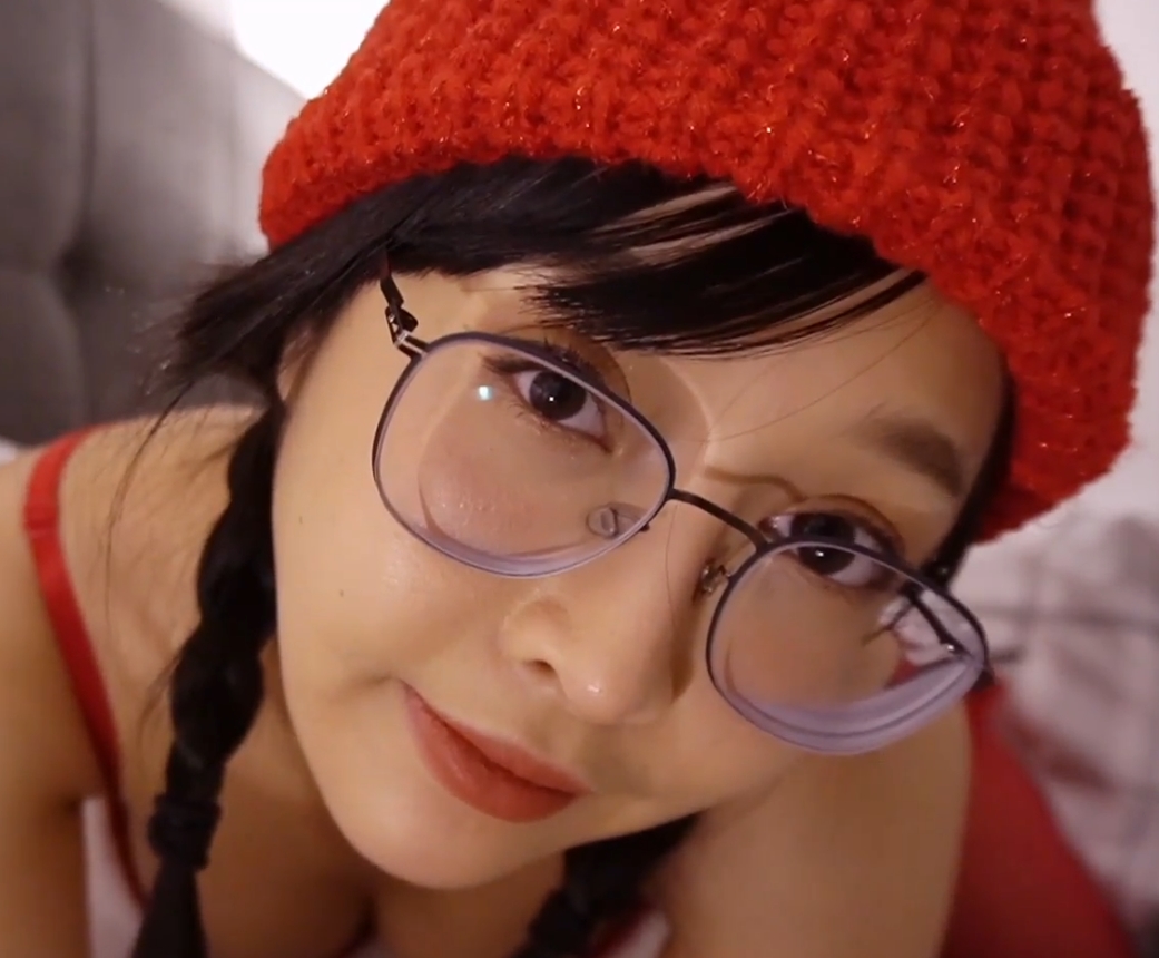 电报deerlong眼镜妹219部原档52.7G绝顶诱惑