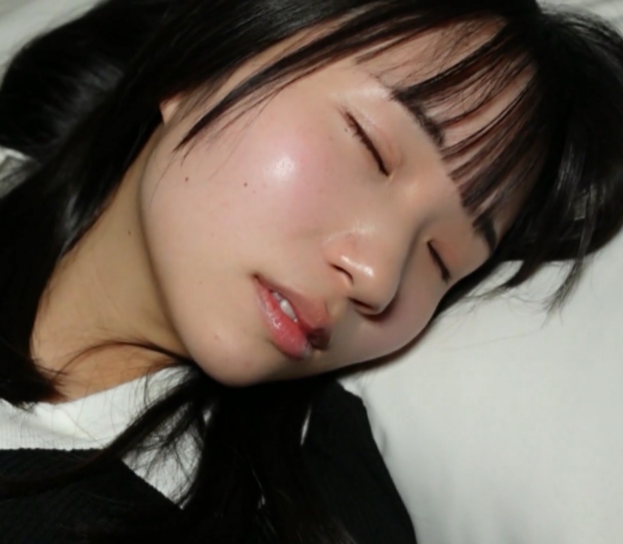 FC2omocci22绝密展示私拍58部60G深夜食堂