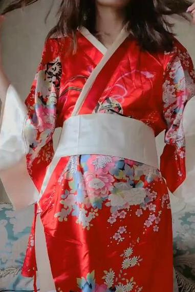 云云吖推特舞蹈视频合集154MB娇小诱惑