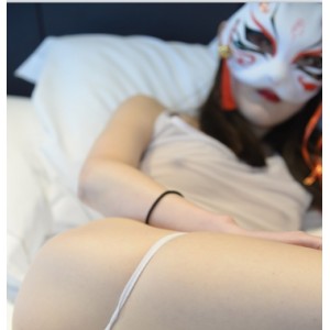 PANS狐狸超粉嫩私拍1V1.06G流鼻血了