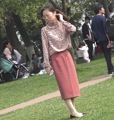 INS小柔街拍美腿视频3部17.93G绝绝子