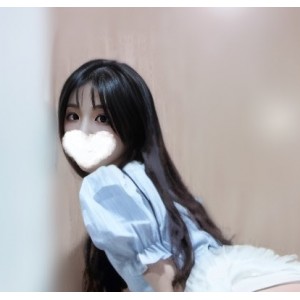 抖音小粥举牌定制私拍9部584M娇俏可人