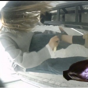 隐秘双胞胎厕拍魔手600MB1部