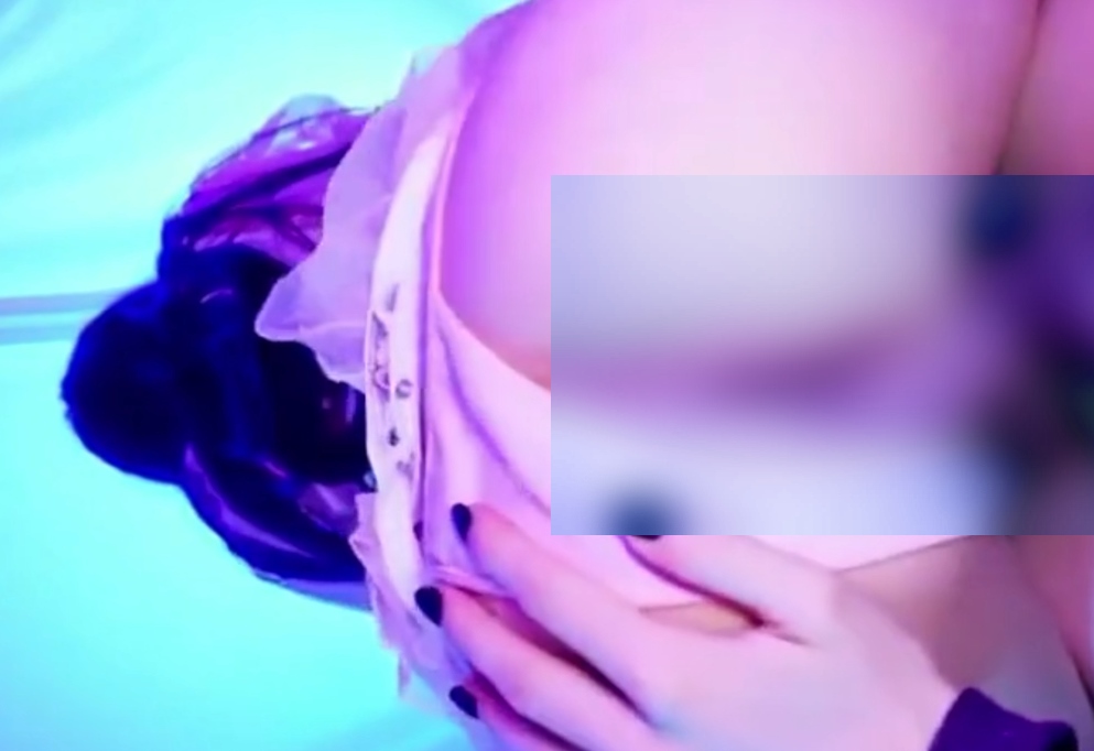 推特李露伪娘TS视频1部1.3G劲爆