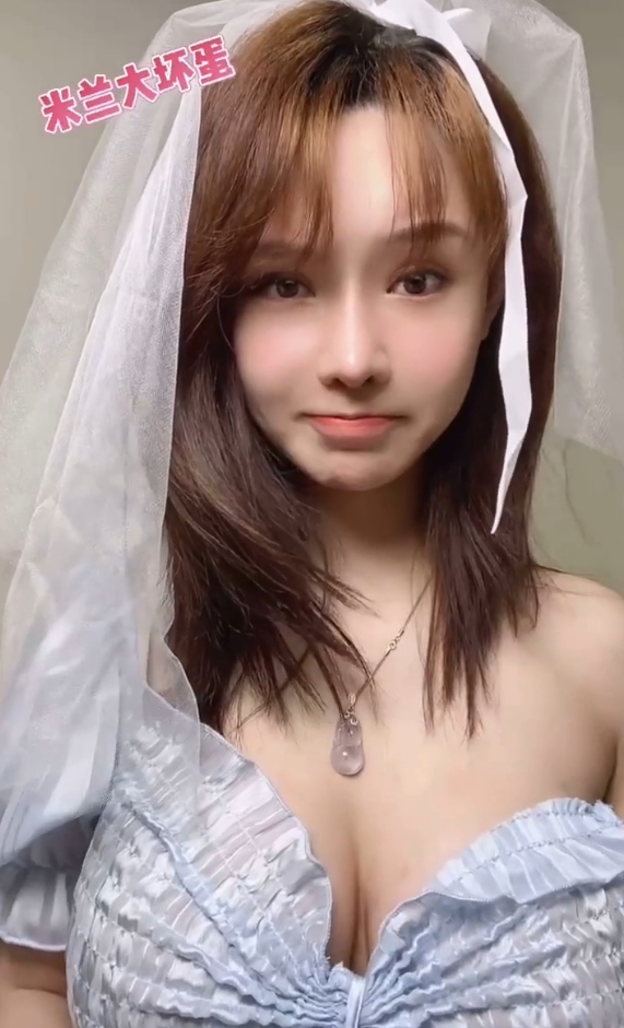 微博米兰大坏蛋57部私密1.1G手滑展示