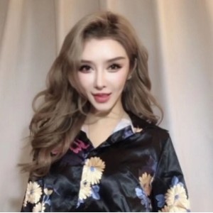 小喵大宝抖音私拍合集28P21M太诱人