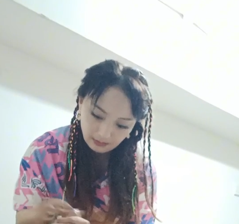 路少VIP群福利单部hongdengqu821.6MB劲爆