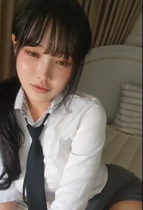 主播李雅露逗趣视频集88V3GB超会玩