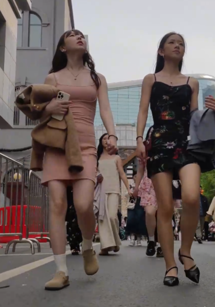步行街KXCD绝密抄底第11季20V1.8G极致诱惑