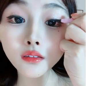 某站22部25G嫩模小优私房合集超勾人