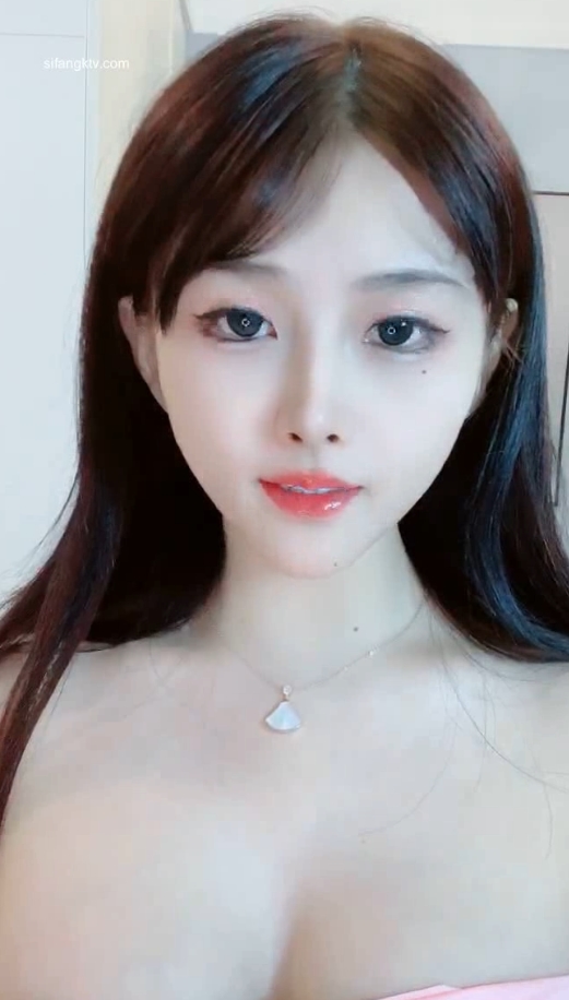 某站22部25G嫩模小优私房合集超勾人