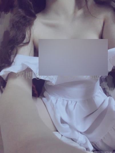 推特福利姬快点亲亲我吖丰润合集11套+4V5.6G三人游太顶了