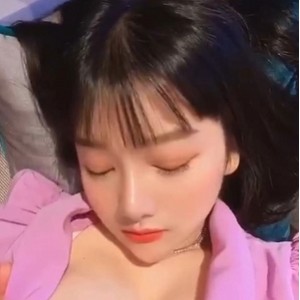 小尤奈12G多V抖音复出劲爆福利曼妙曲线太撩人