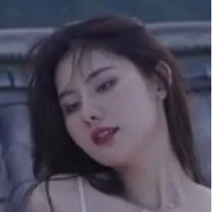 阿朱网吧裸替尾随公厕11V合集4.3G骚气冲天